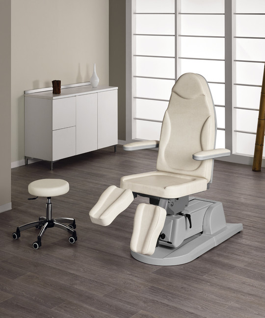 Pedicure chair for beauty centre: Podolux - In photo: MB/P30 - Colour: Vintage White G3 - Medical & Beauty