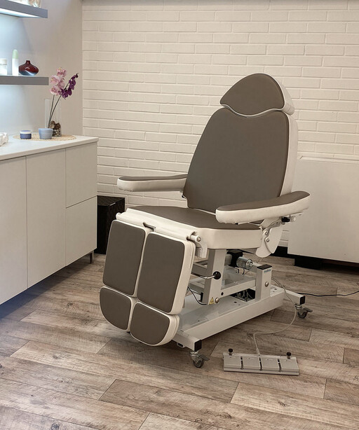 Podo chair for beauty centre: Dallas - Medical & Beauty Podo chair for beauty centre: Dallas - Medical & Beauty